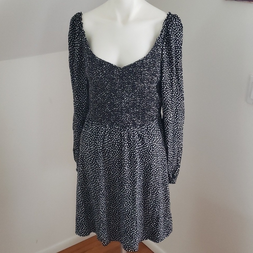 Hollister Womans Black Spotted Print Smocked Long Sleeve Dress Size L